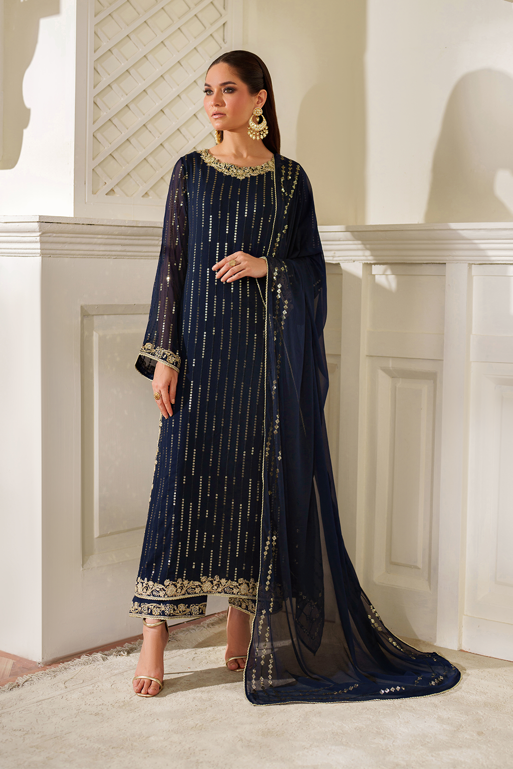 Blue embroidered chiffon suit | Iznik Fashion | Chinnon Chiffon