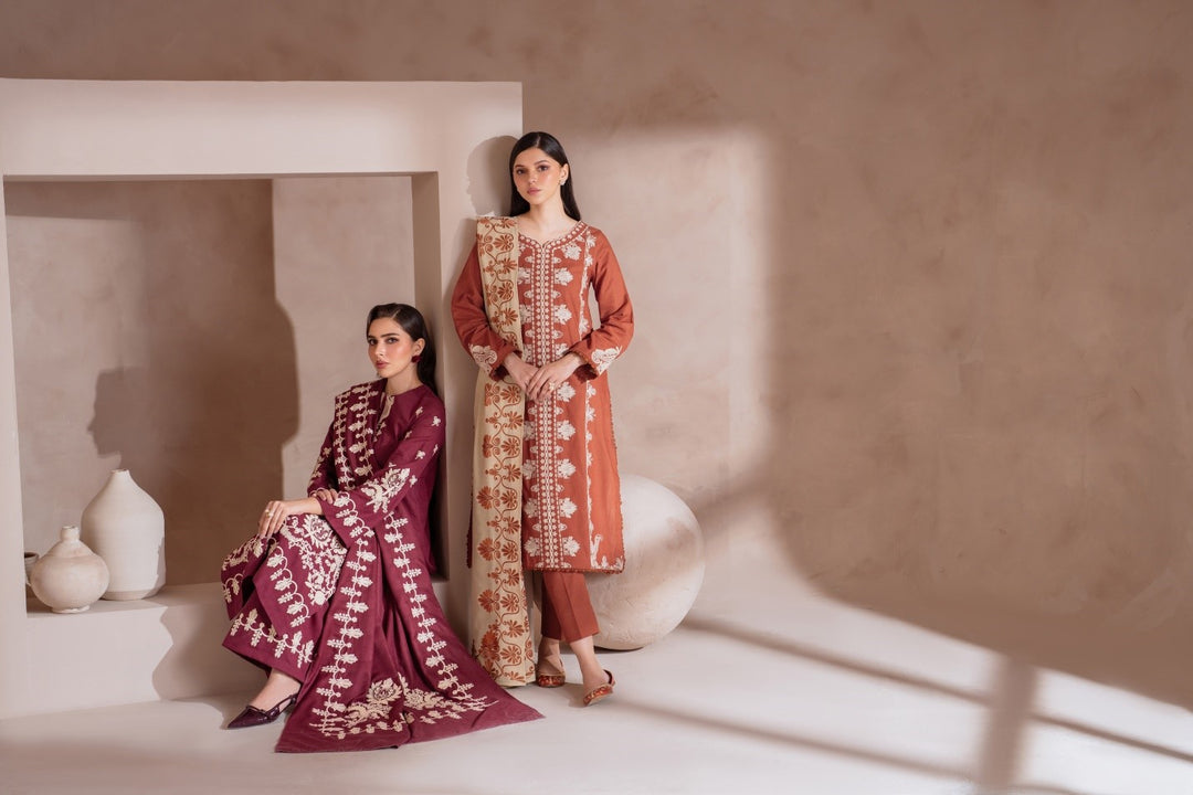 Transform Your Winter Look with Iznik's Latest Khaddar Collection