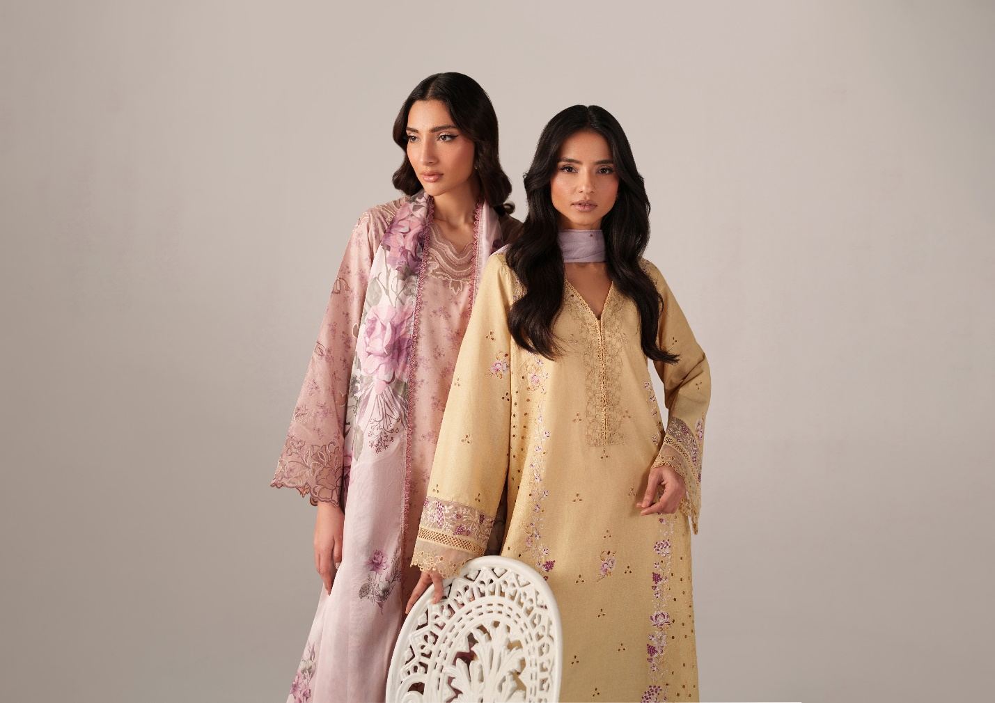 Lightweight vs Statement Lawn: Which Style Works Best for Your Summer Wardrobe?