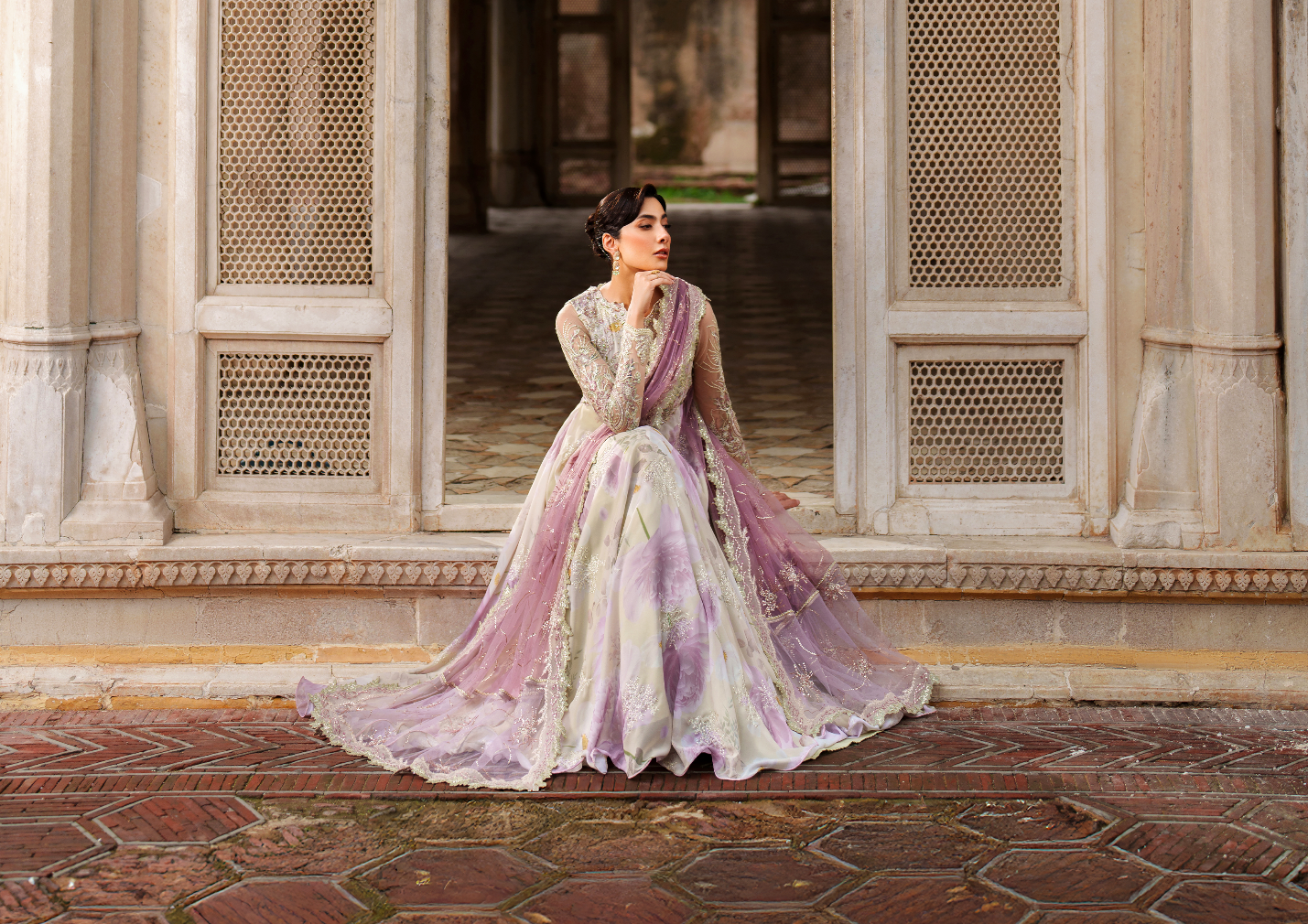 From Lahore to London: Why Iznik’s Printed Formals Collection is Loved Worldwide