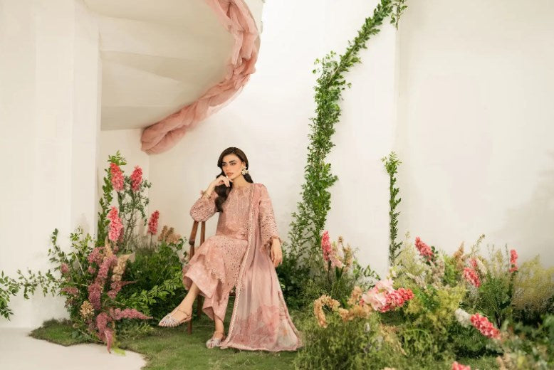 Lawn, but Make It Luxe: Inside Iznik's Summer Statement Pieces