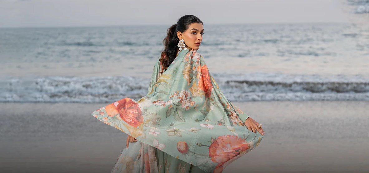 Top 5 New Must-Have Designs from Iznik’s New Exclusive Lawn Collection