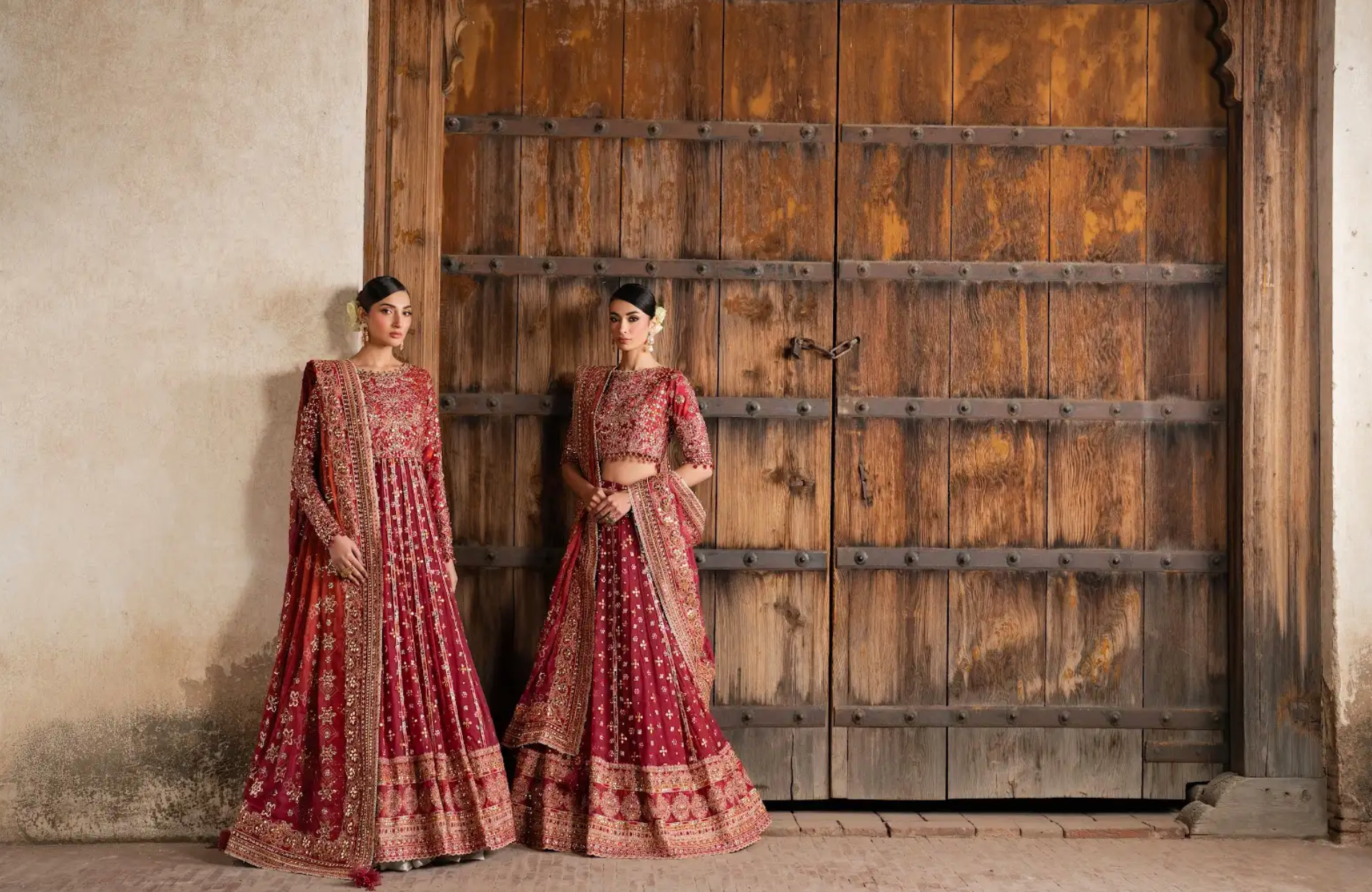 Iznik’s Global Runway: Snag Stunning Formal Styles at Sale Prices