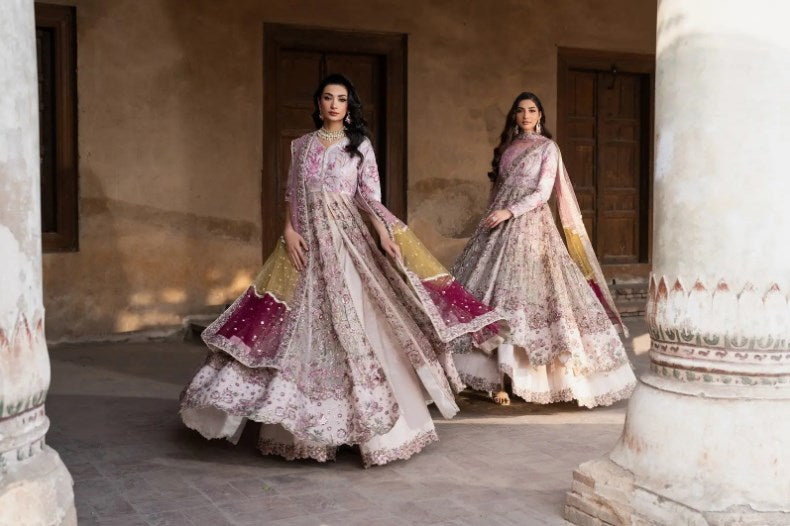 The Art of Hand-Embroidered Outfits: Why Iznik Festive Edits Stand Out