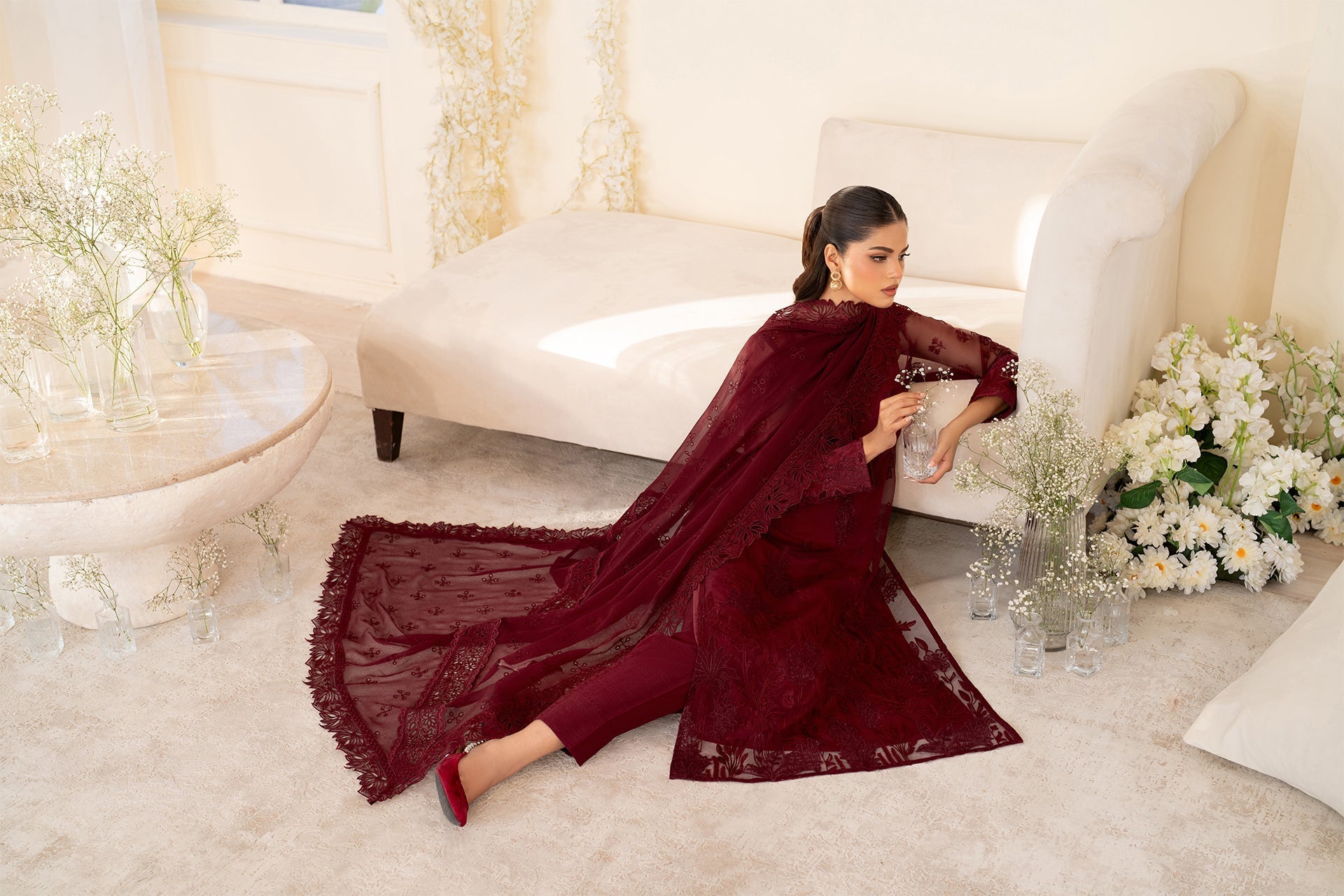 Festive Season Glam: Iznik's Jacquard Evening Edit for Unforgettable Looks