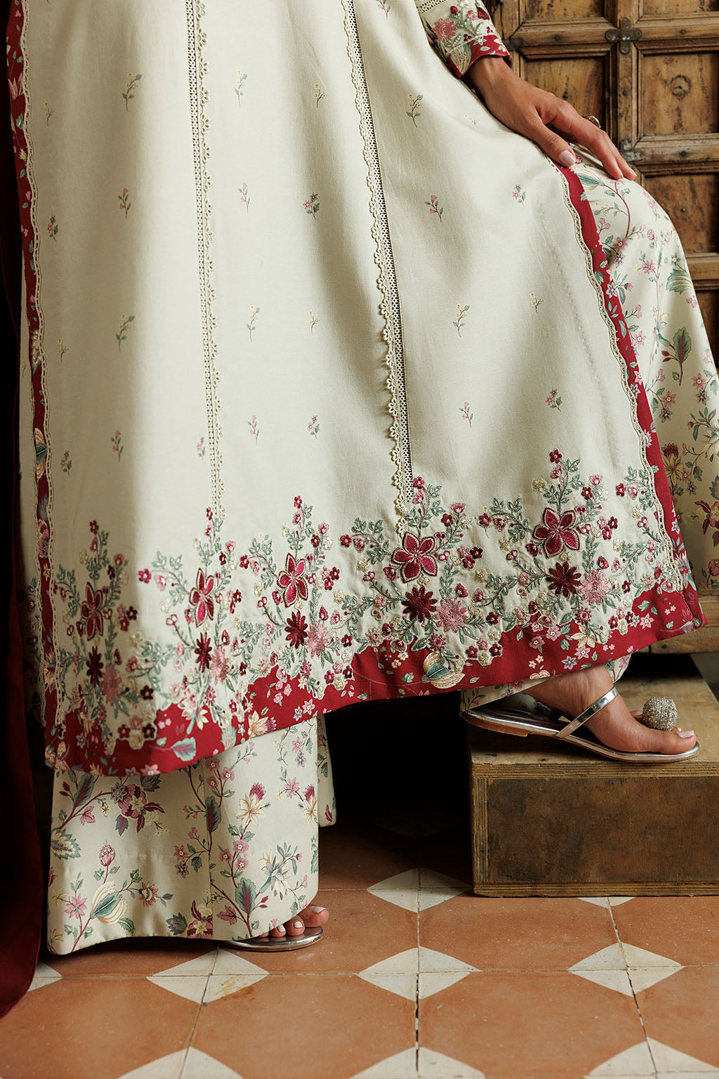 IPF-28  Embroidered Printed Viscose Linen