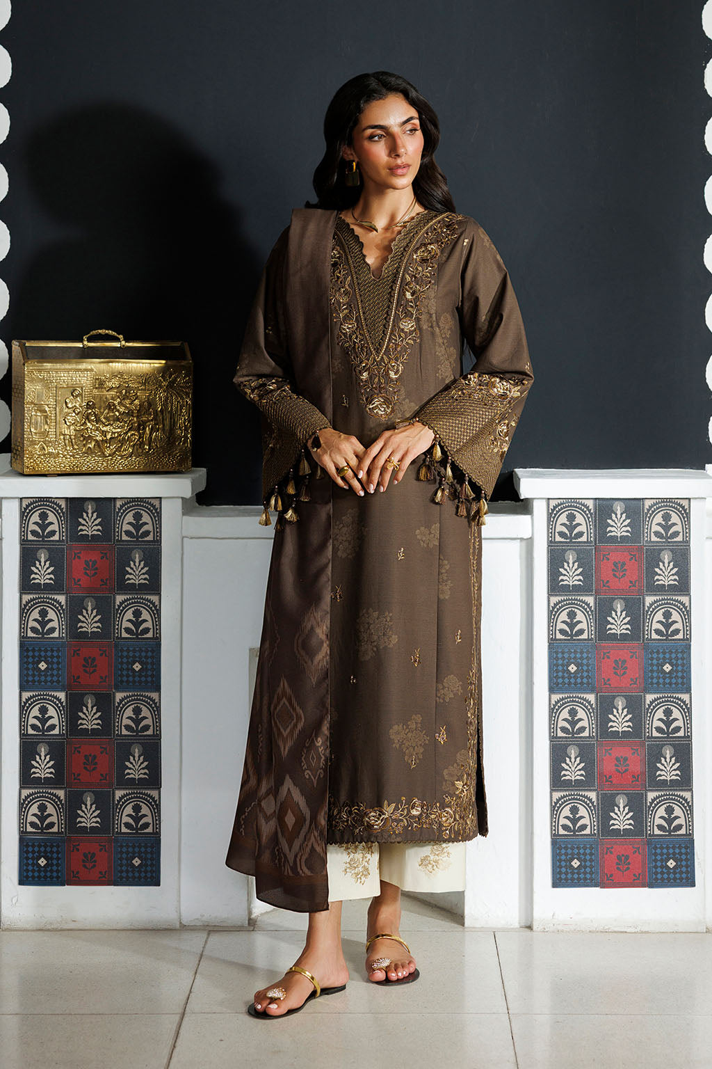 IPF-25 Embroidered Printed Viscose Linen Main image