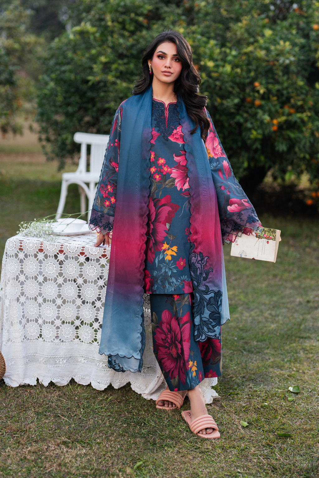 UE-401 Printed Lawn - Iznik