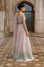 UE-552 Embroidered Net - Iznik