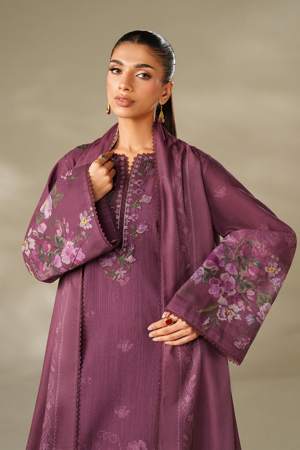 UE-566 Printed Khaddar - Iznik