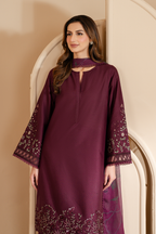 UE-463  Embroidered Lawn - Iznik