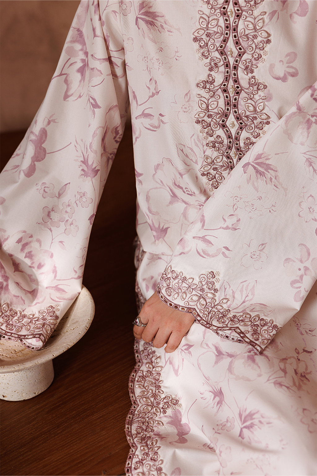 UE-704  Printed Lawn - Iznik