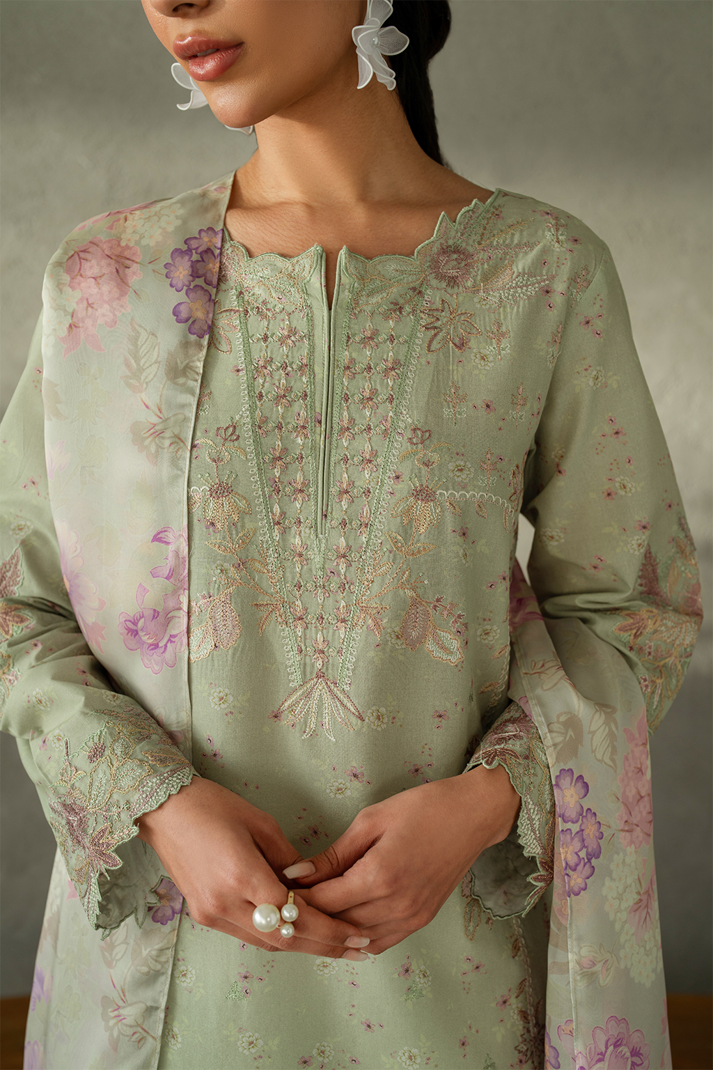 UE-405 Embroidered Lawn Secondary image
