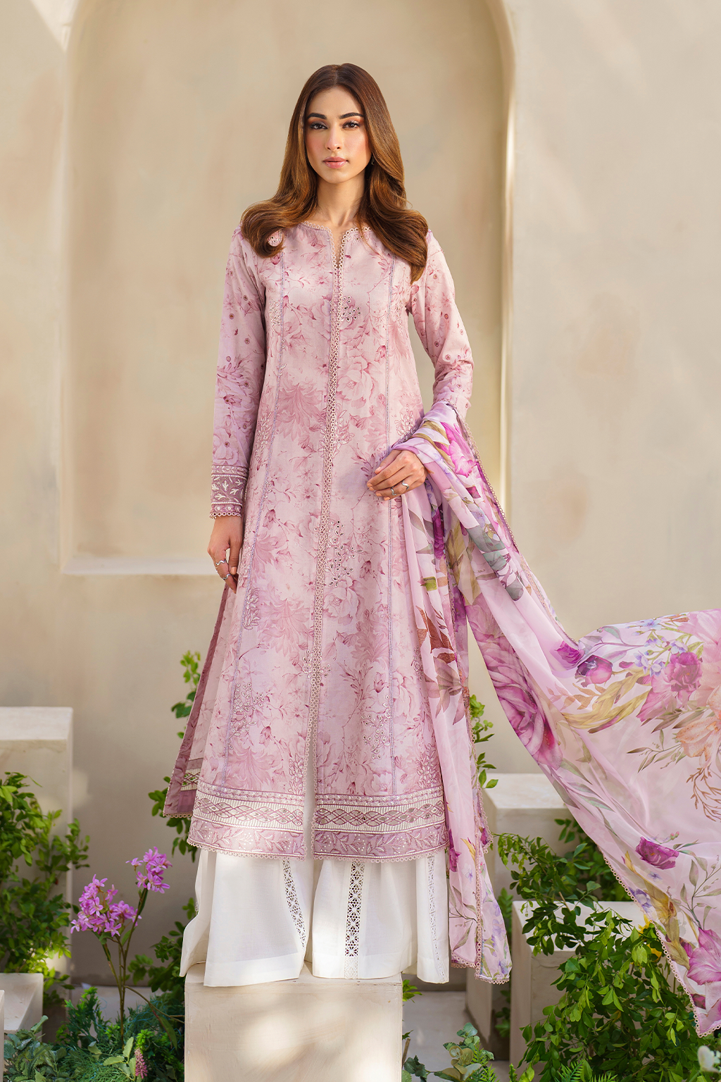 SFL-06 Embroidered Lawn - Iznik