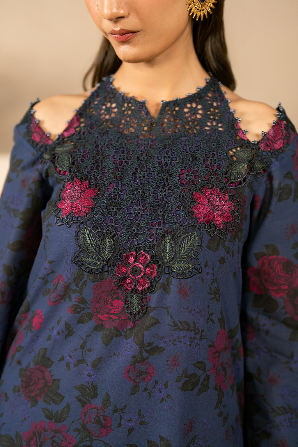 Embroidered Lawn dress - Iznik