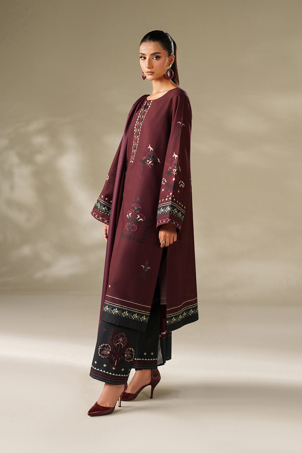 UE-570 Printed Khaddar