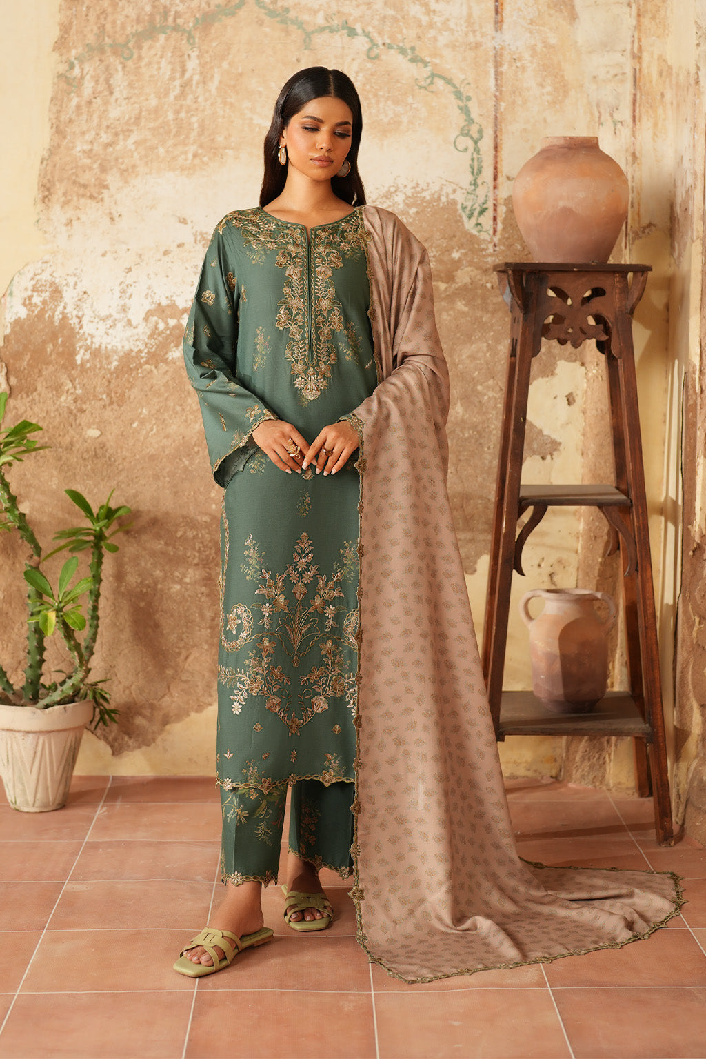 IPF-05 Embroidered Printed Linen