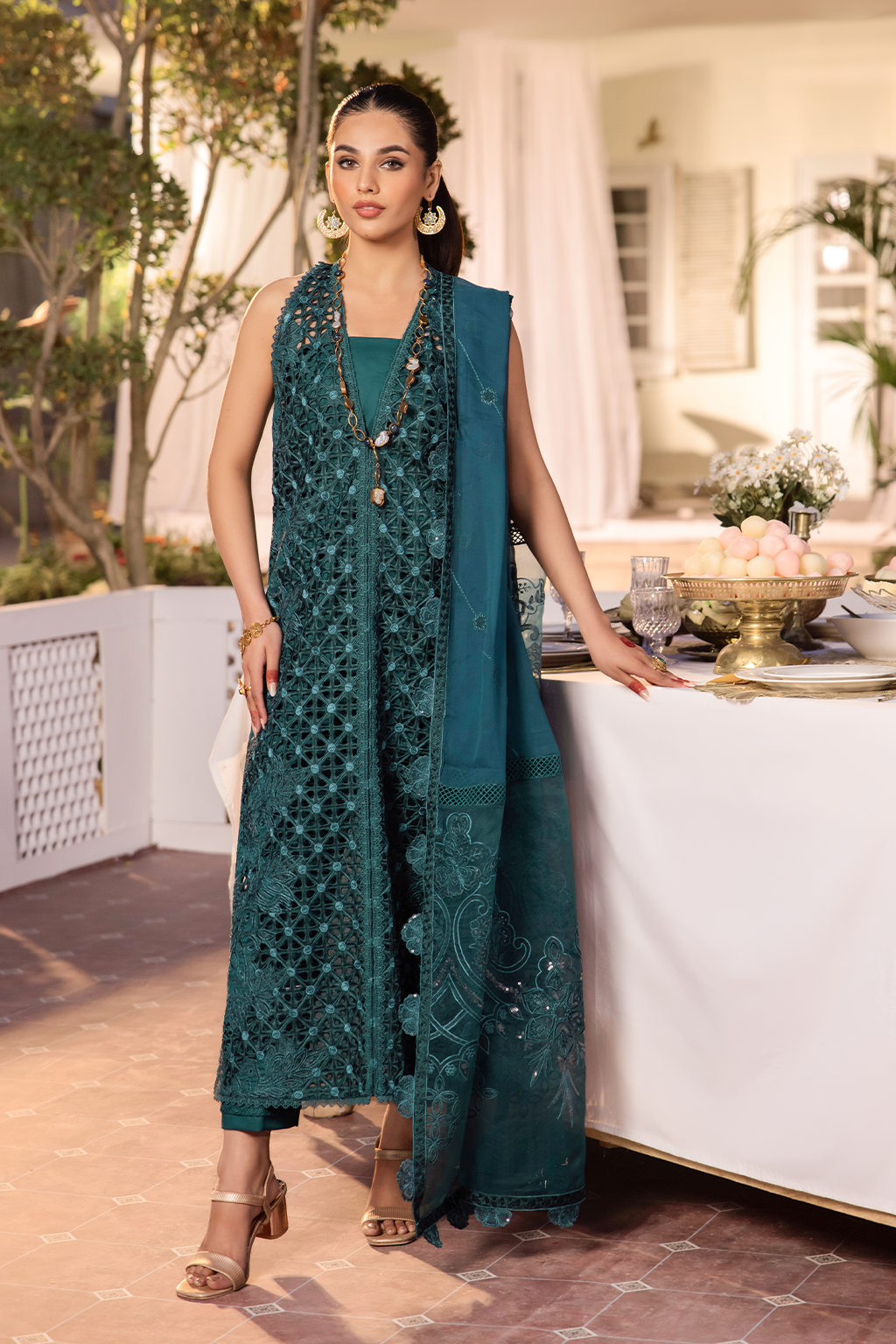 NKG-07  Embroidered Lawn - Iznik