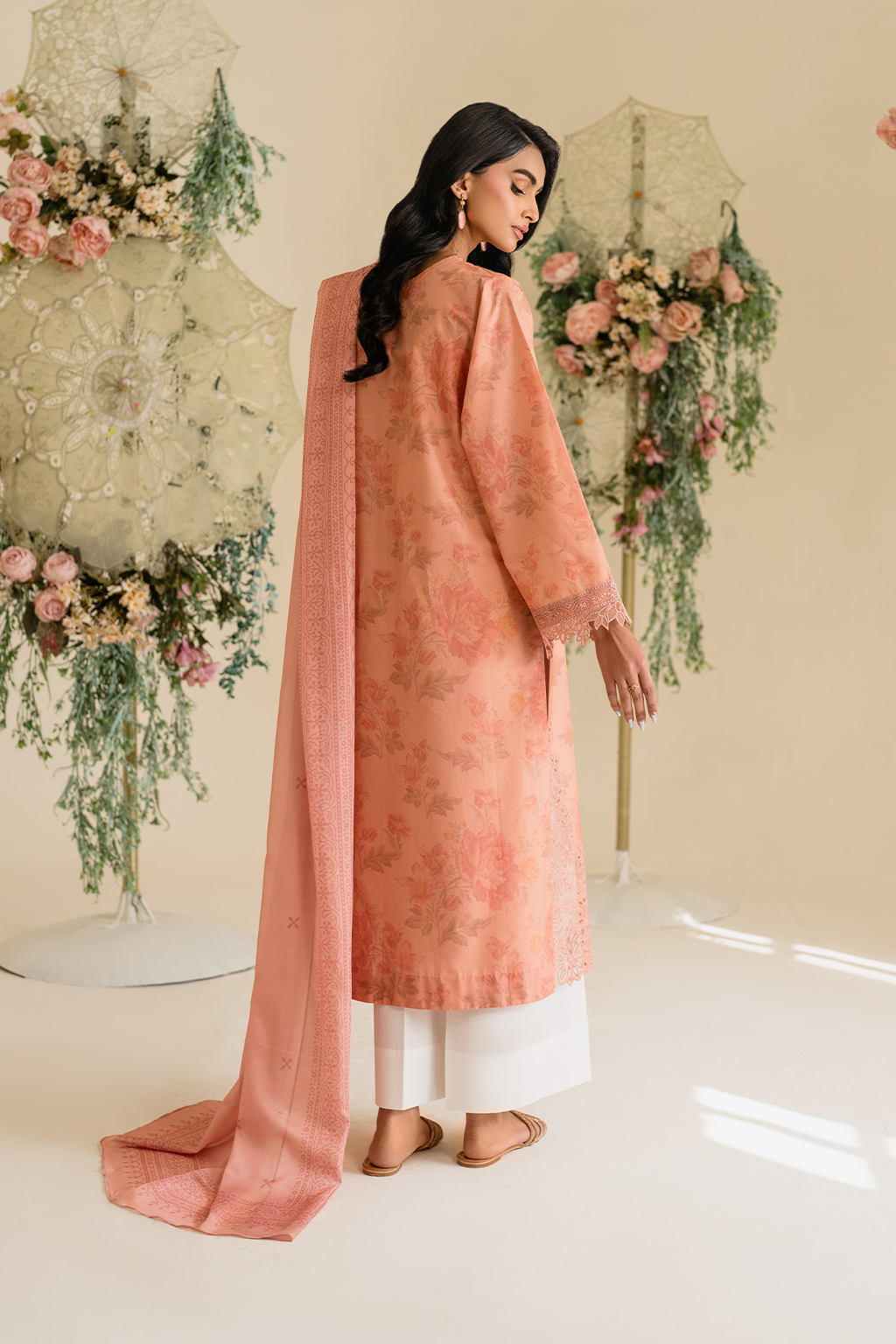 UE-433 Printed Lawn - Iznik