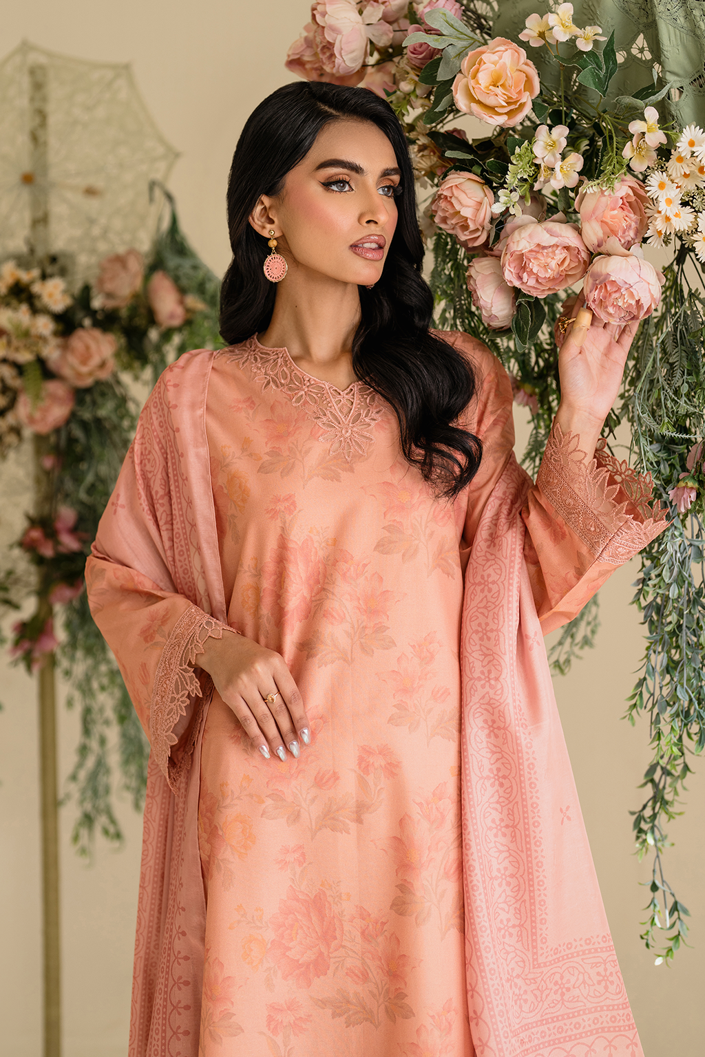 UE-433 Printed Lawn - Iznik