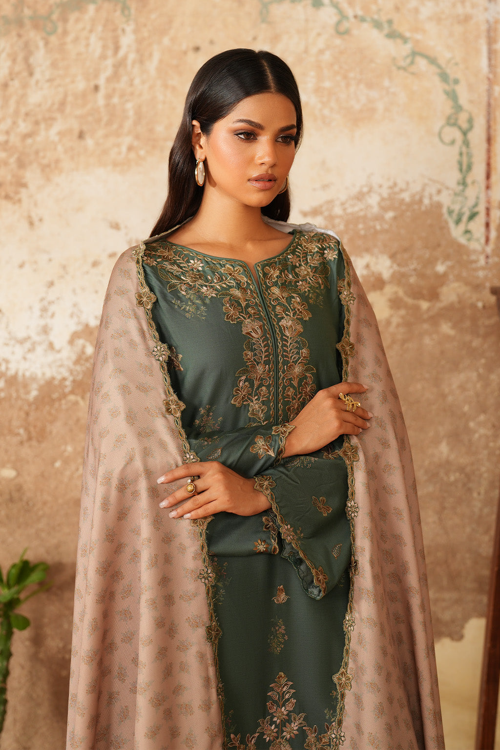 IPF-05 Embroidered Printed Linen Secondary image