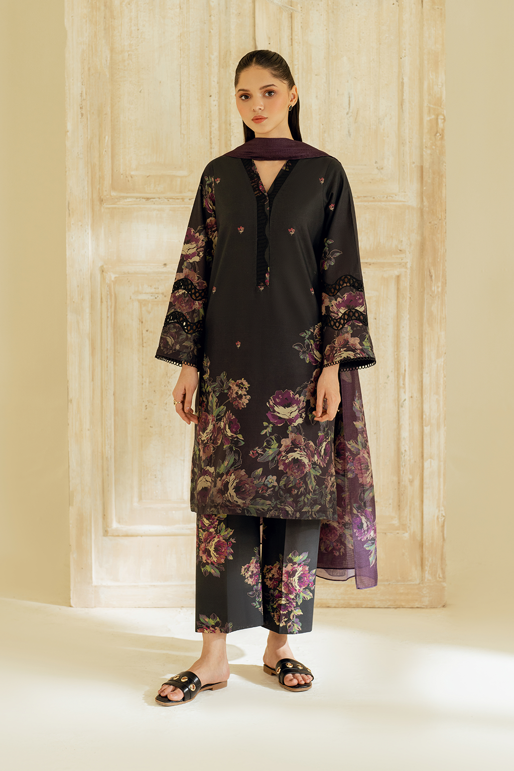 UE-449 Printed Lawn