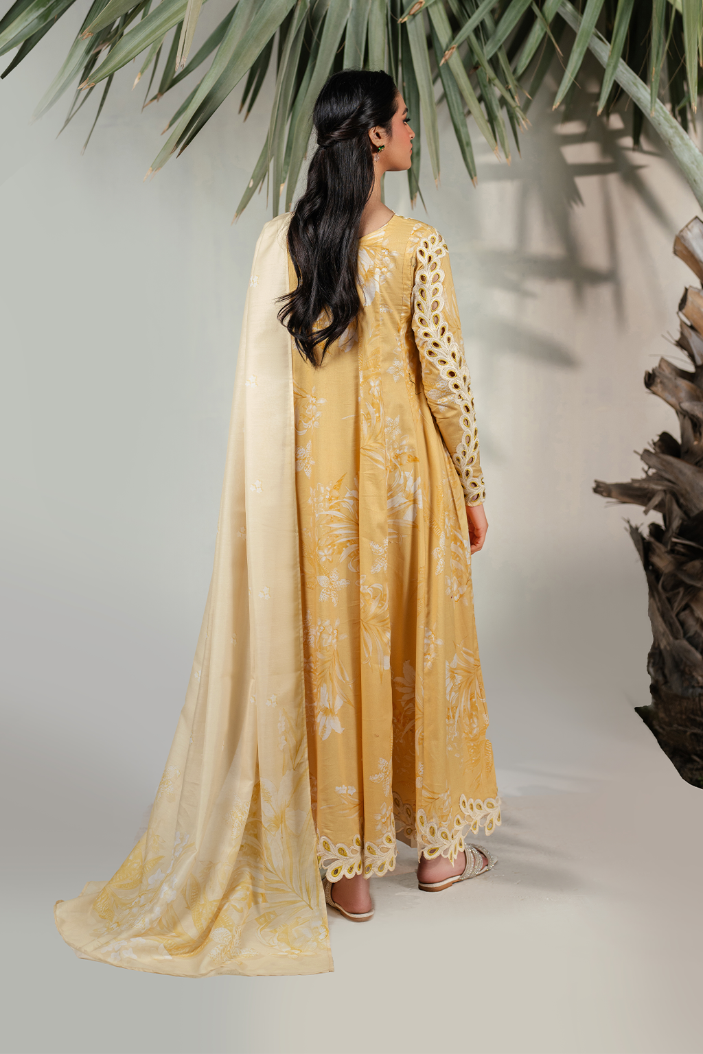 UE-397 Printed Lawn - Iznik