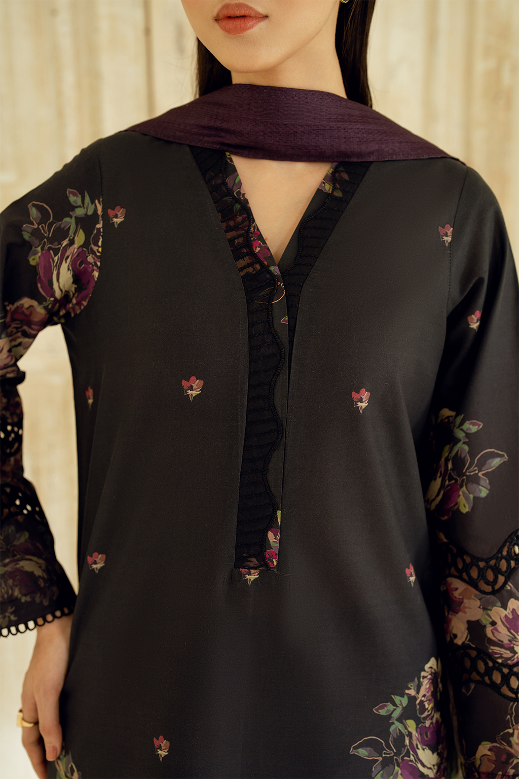 UE-449 Printed Lawn