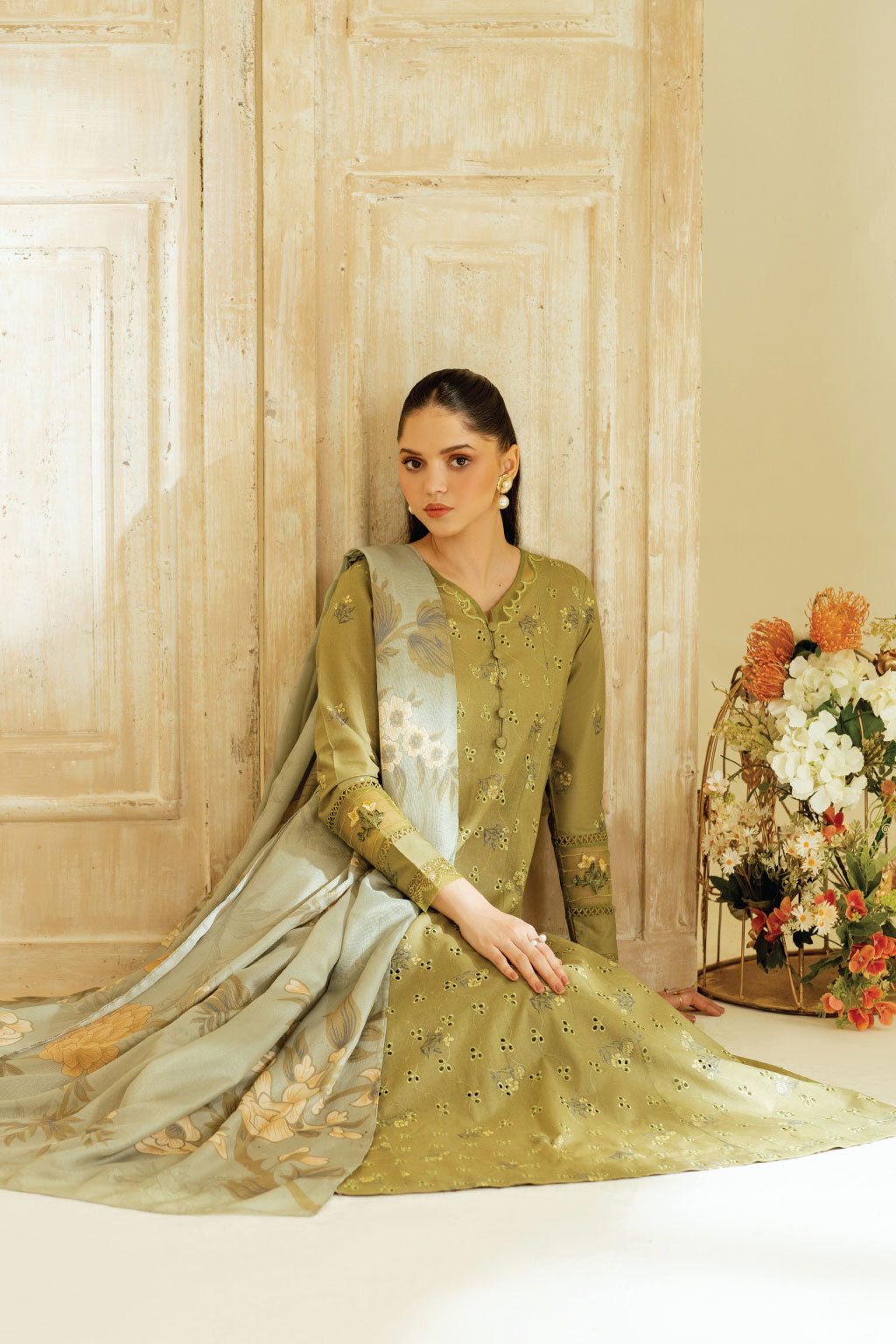 UE-447 Printed Lawn - Iznik