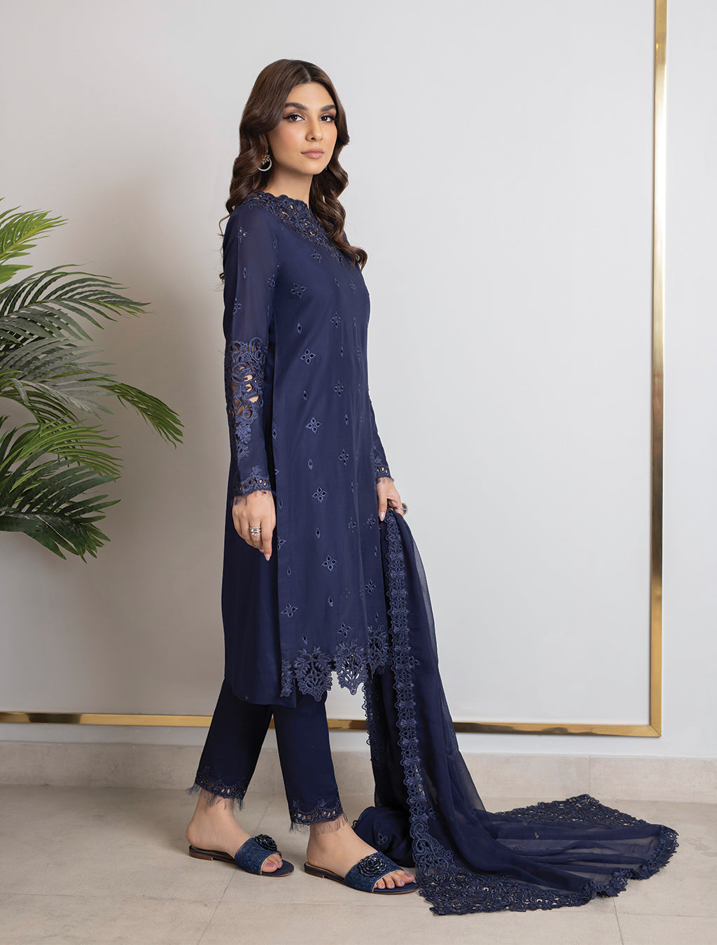 UE-146 Neatscape - Iznik