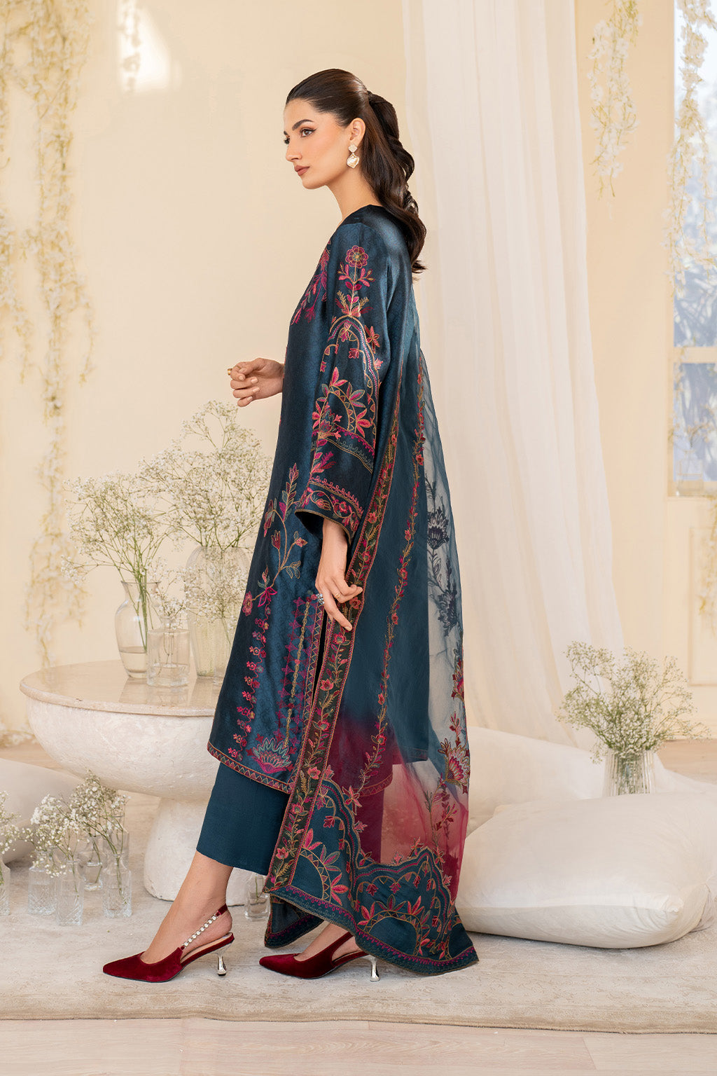 UE-379 Embroidered Pure Jacquard Silk