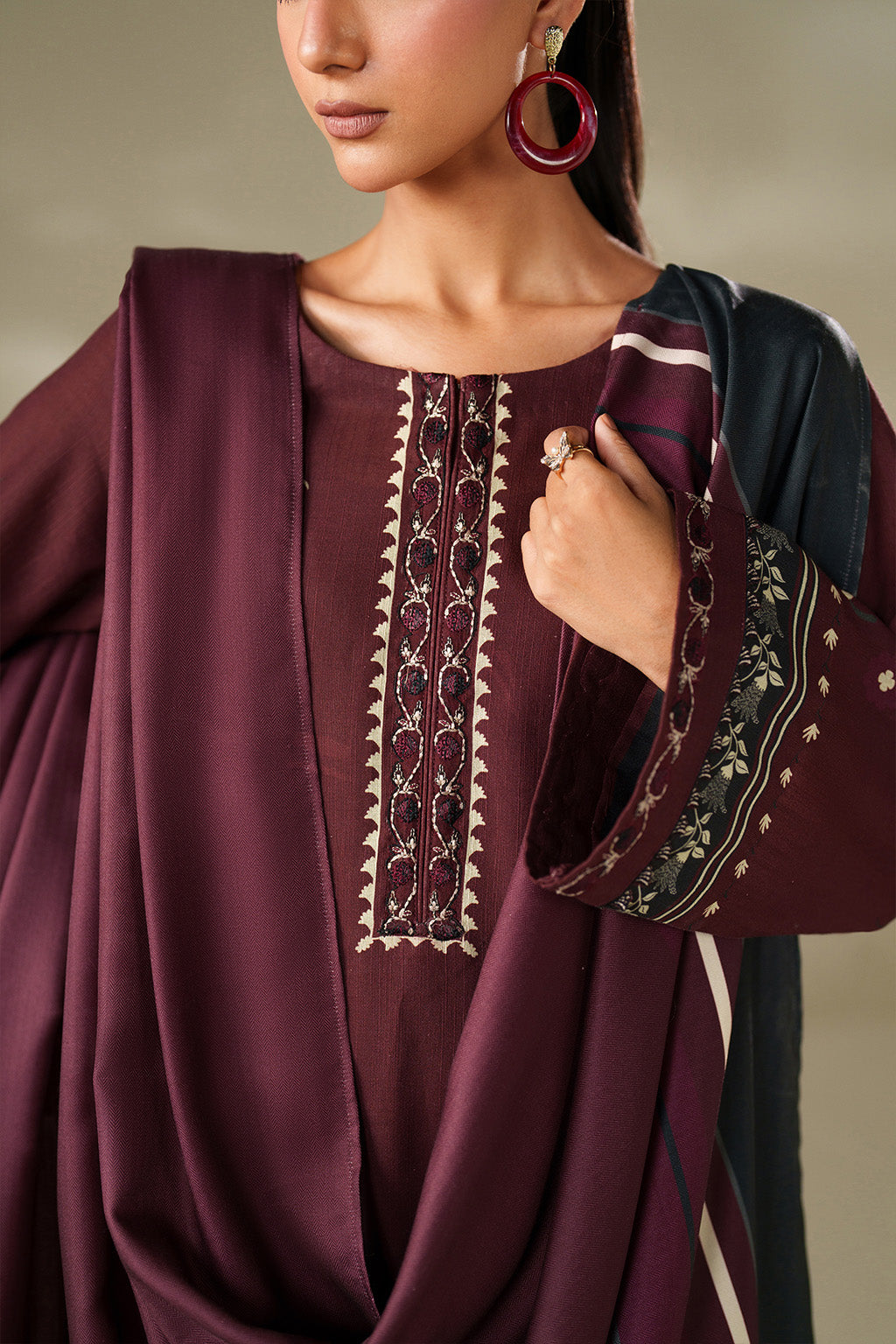 UE-570 Printed Khaddar