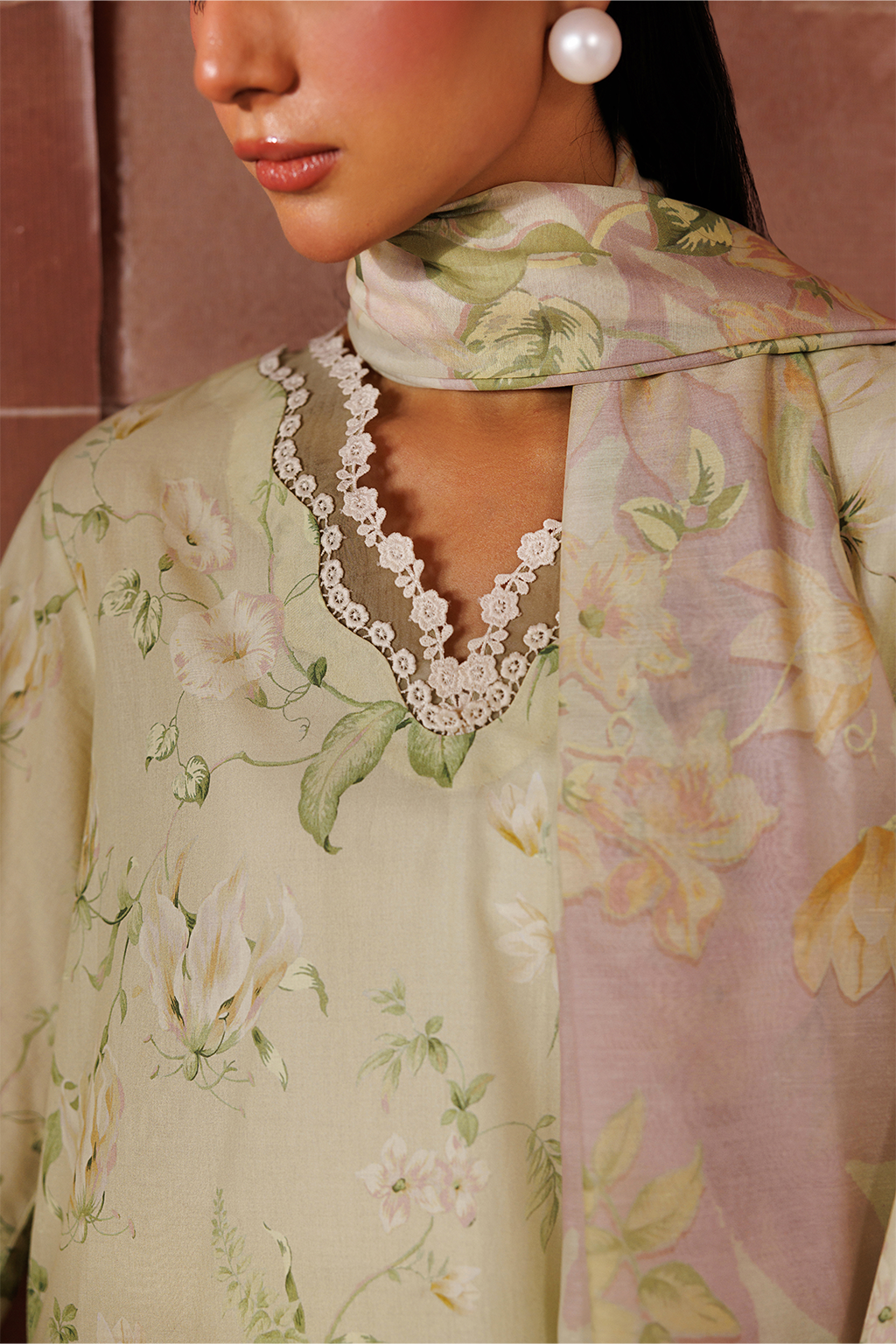 UE-707 Embroidered Lawn