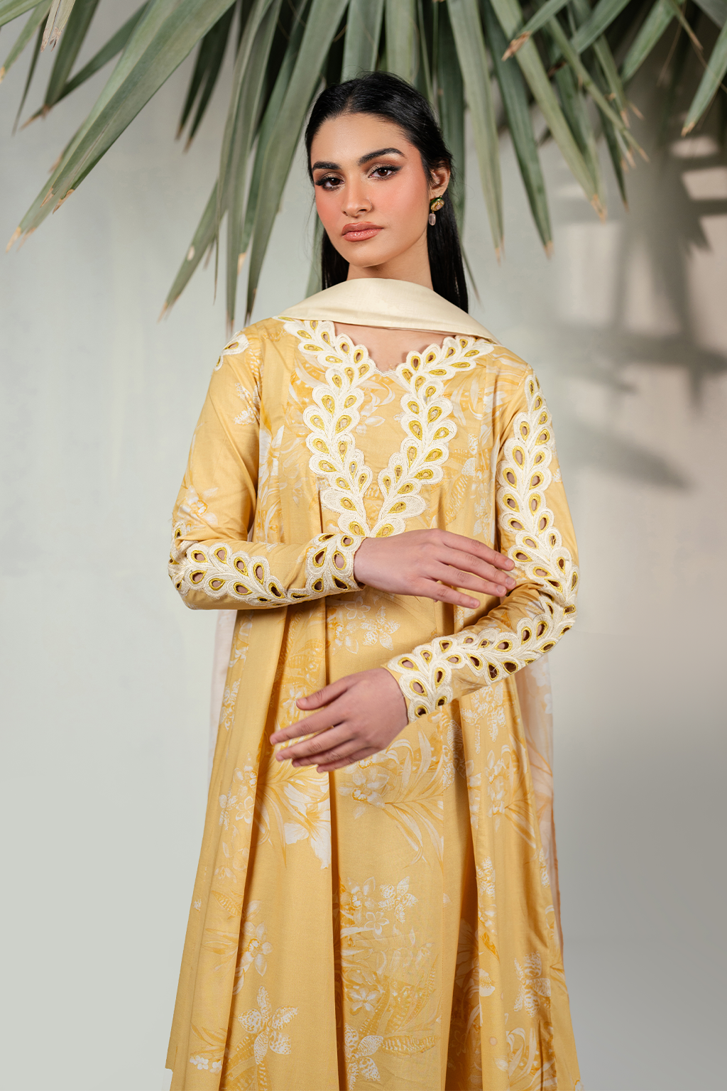 UE-397 Printed Lawn - Iznik