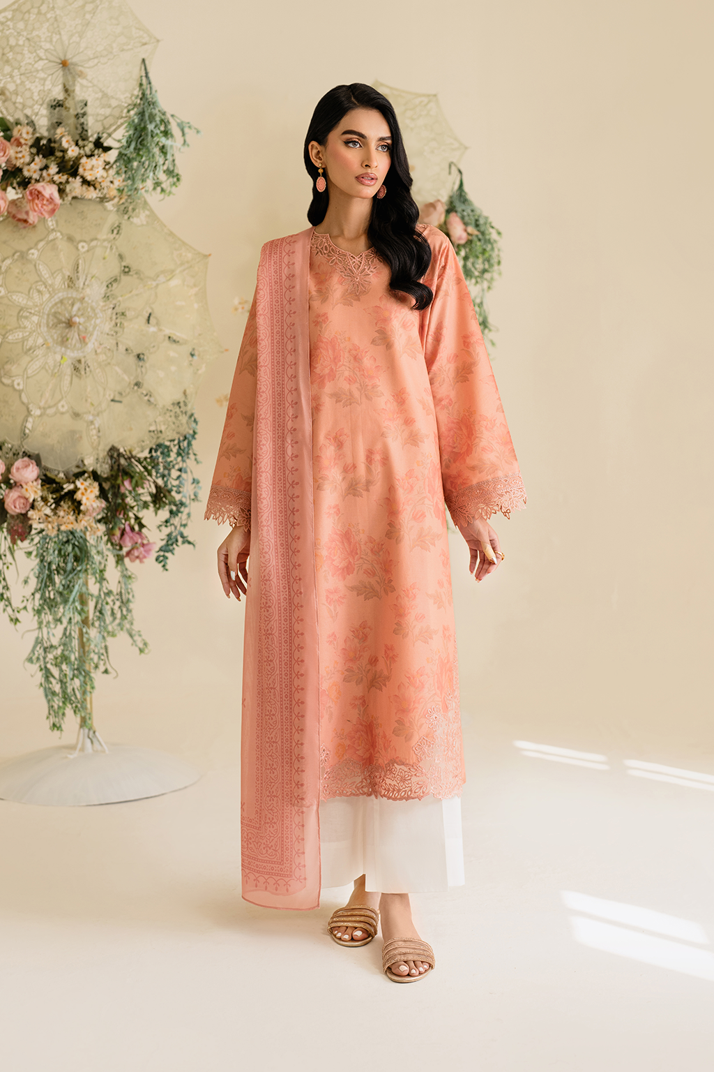 UE-433 Printed Lawn - Iznik