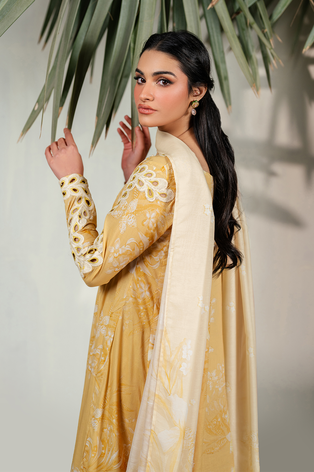 UE-397 Printed Lawn - Iznik