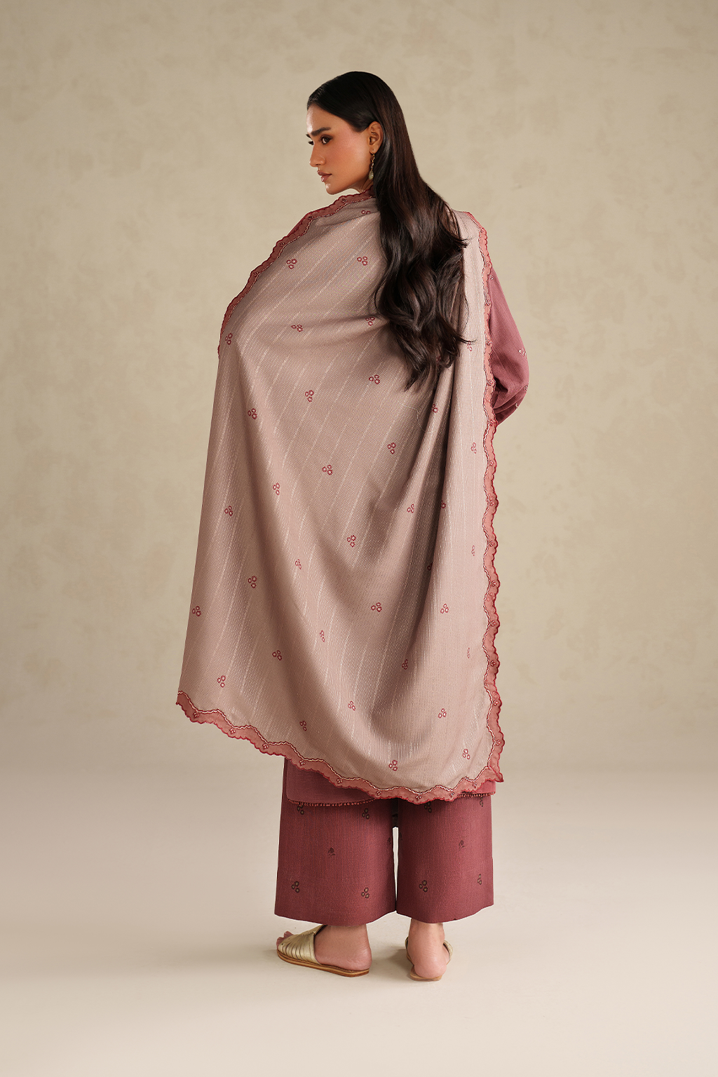 UE-581 Embroidered Khaddar