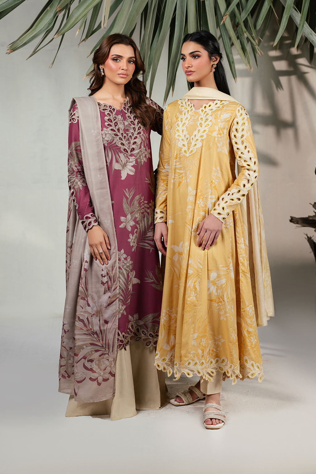 UE-397 Printed Lawn - Iznik