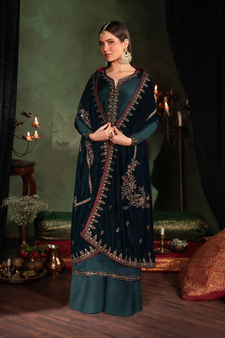 IV-50 Embroidered Velvet - Iznik