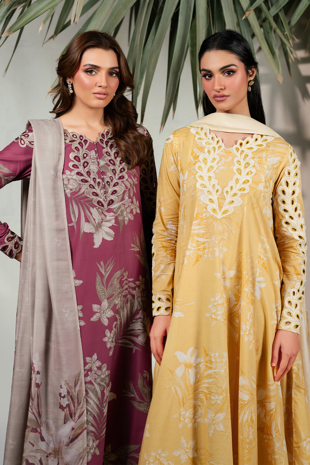 UE-397 Printed Lawn - Iznik