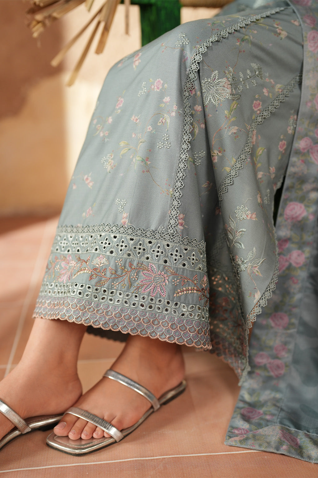 IPF-10  Embroidered Printed Linen