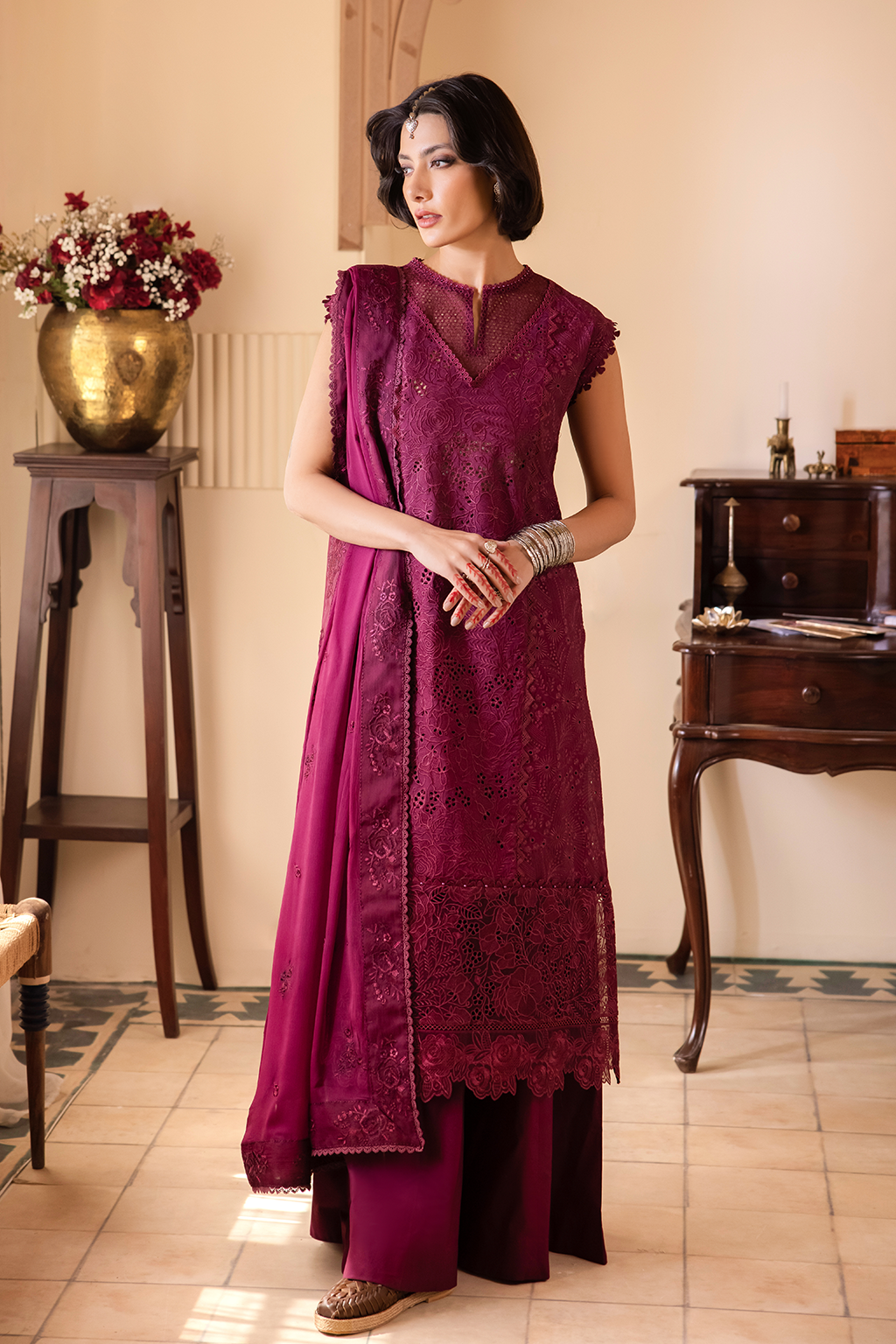 NKG-11  Embroidered Lawn - Iznik