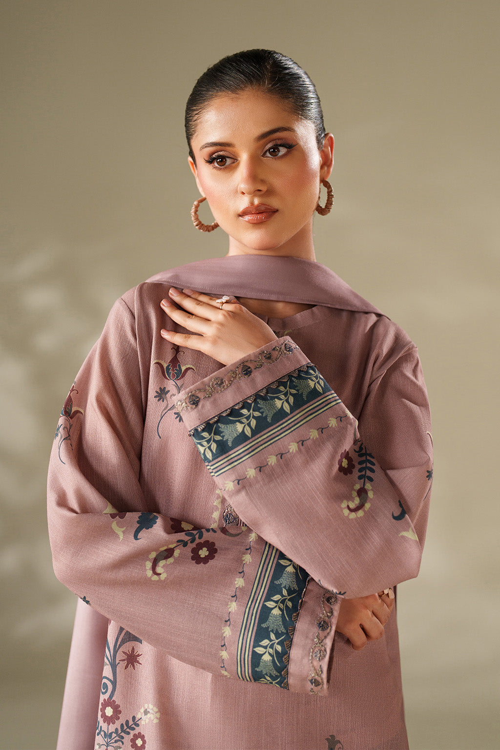 UE-569 Printed Khaddar