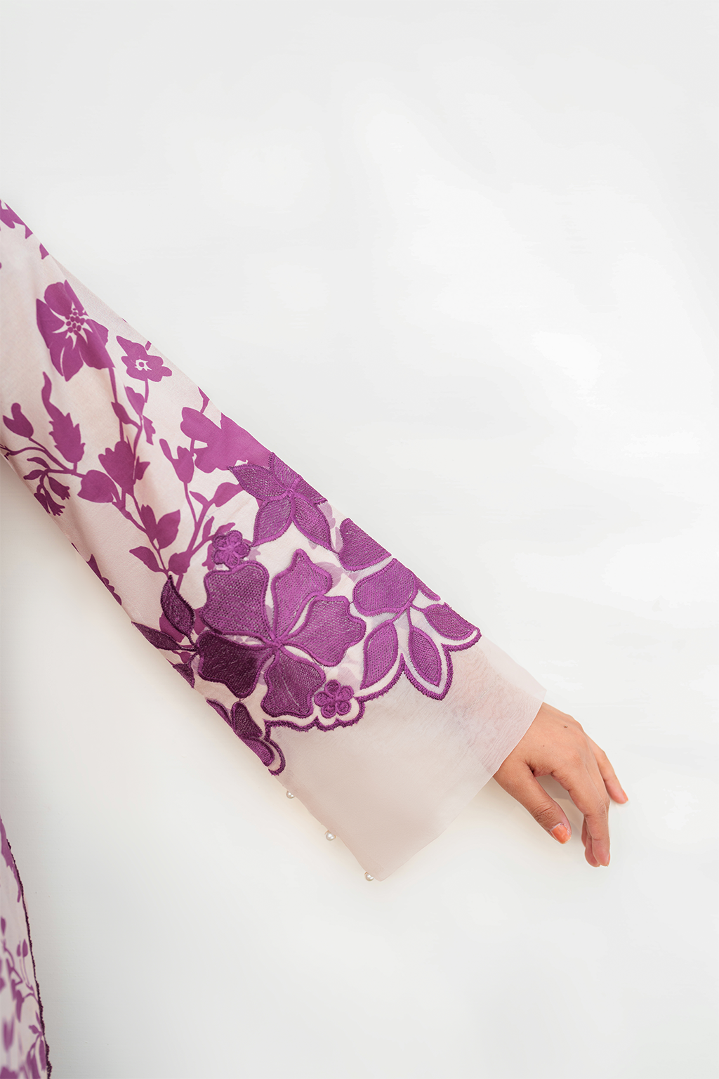 UE-376 Printed Lawn