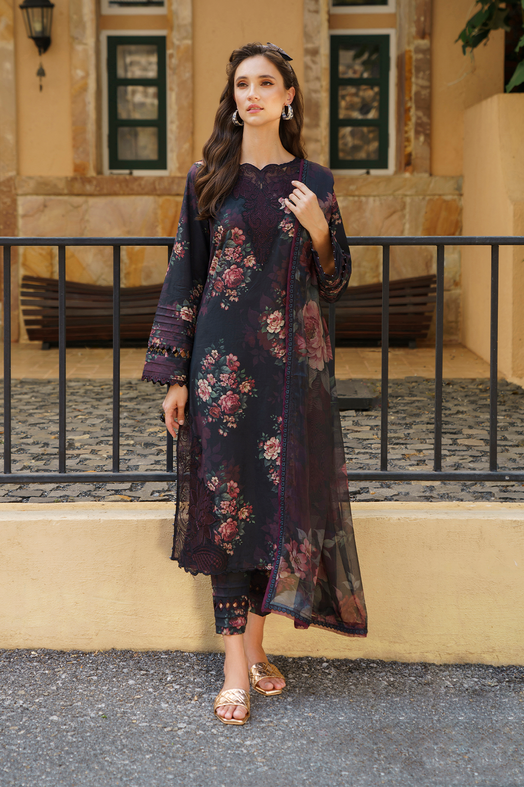 UE-214 PRINTED LAWN - Iznik