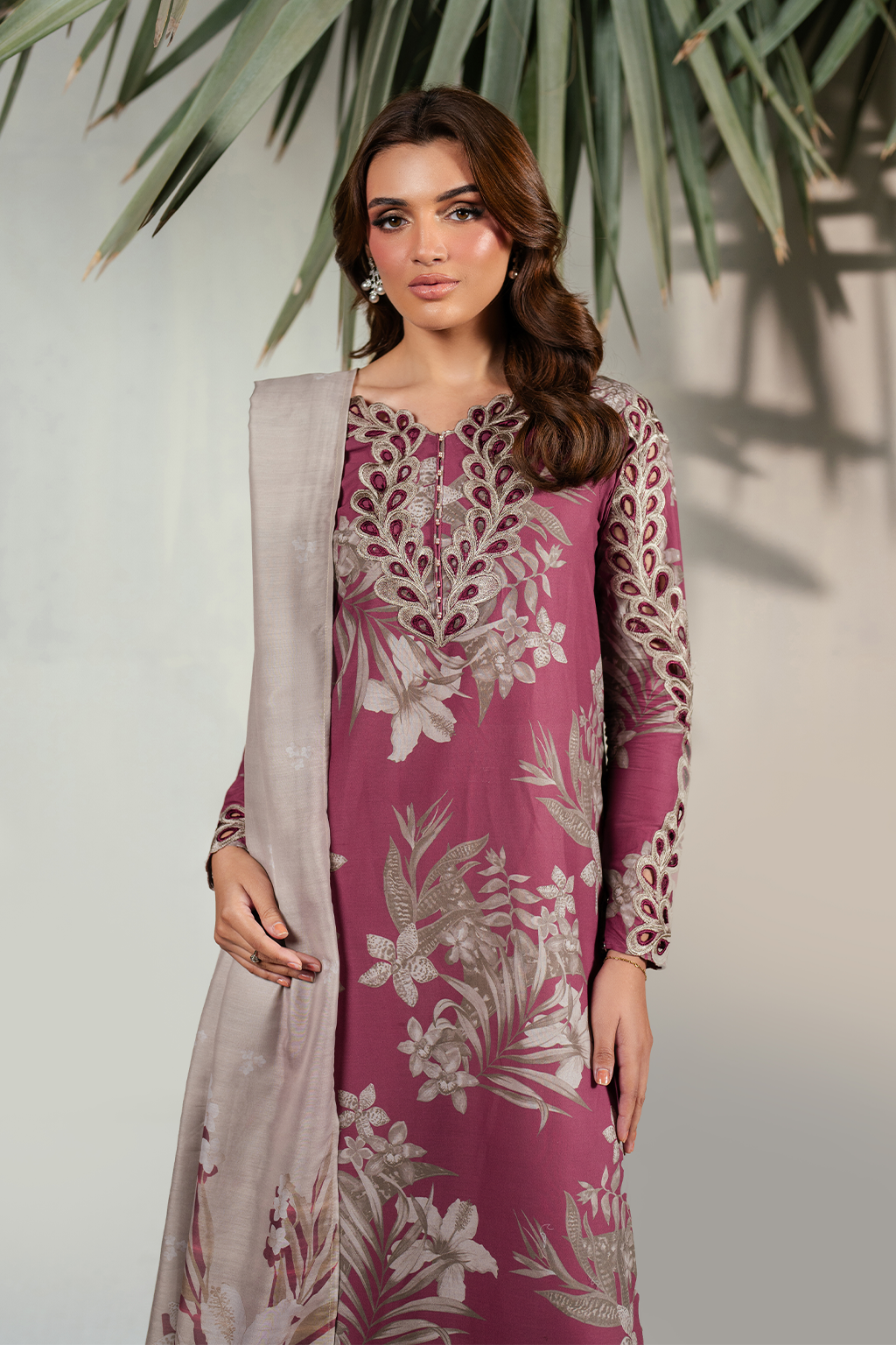 UE-396 Printed Lawn - Iznik