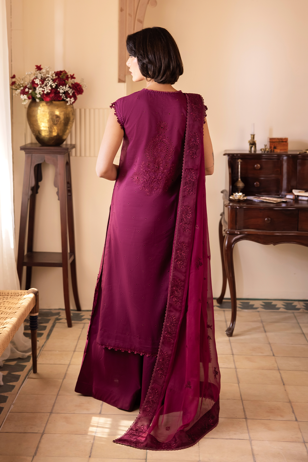 NKG-11  Embroidered Lawn - Iznik