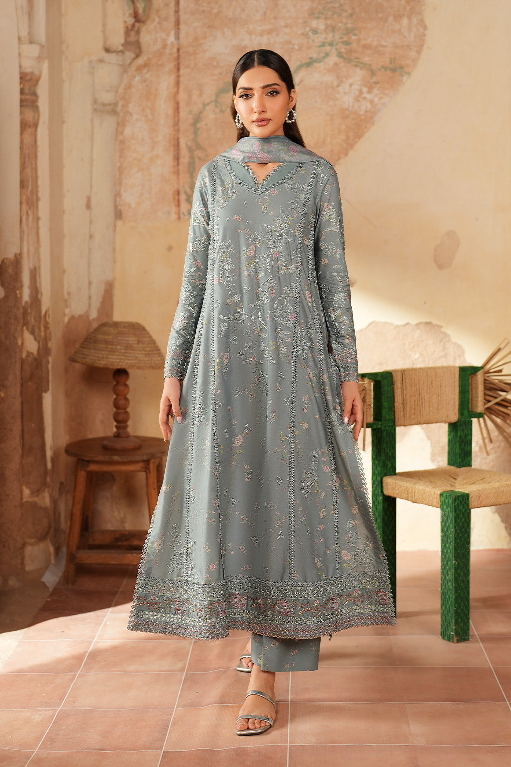 IPF-10  Embroidered Printed Linen Main image