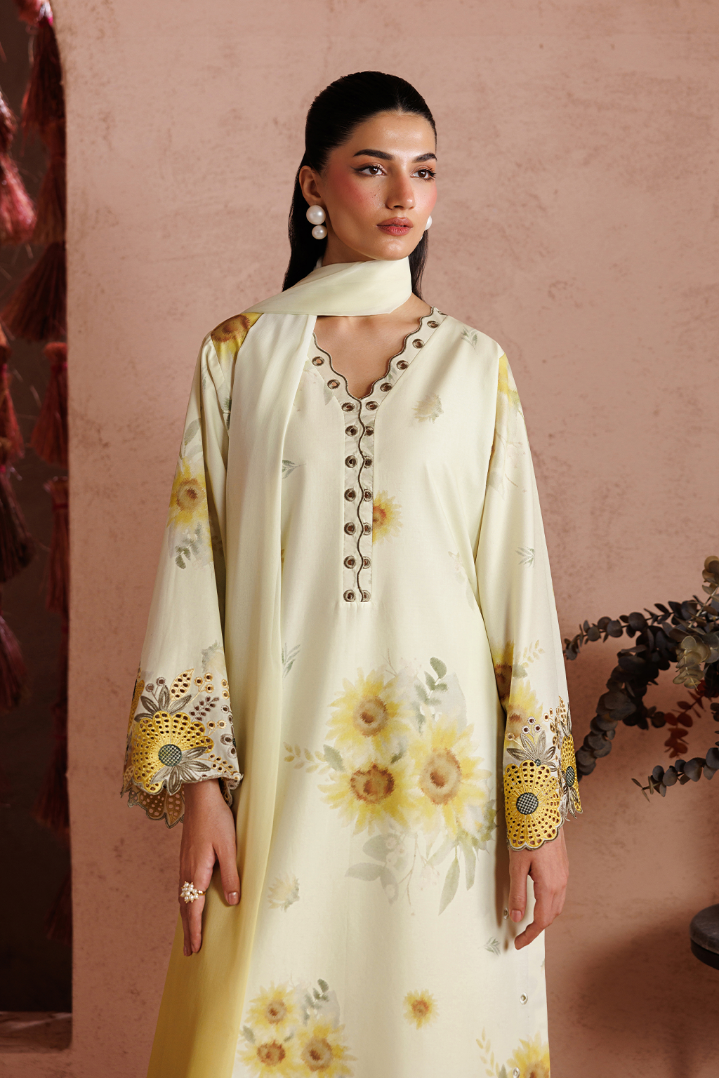 UE-711 Embroidered Lawn Secondary image