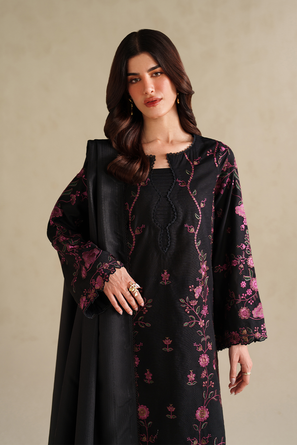 UE-585 Embroidered Khaddar Secondary image